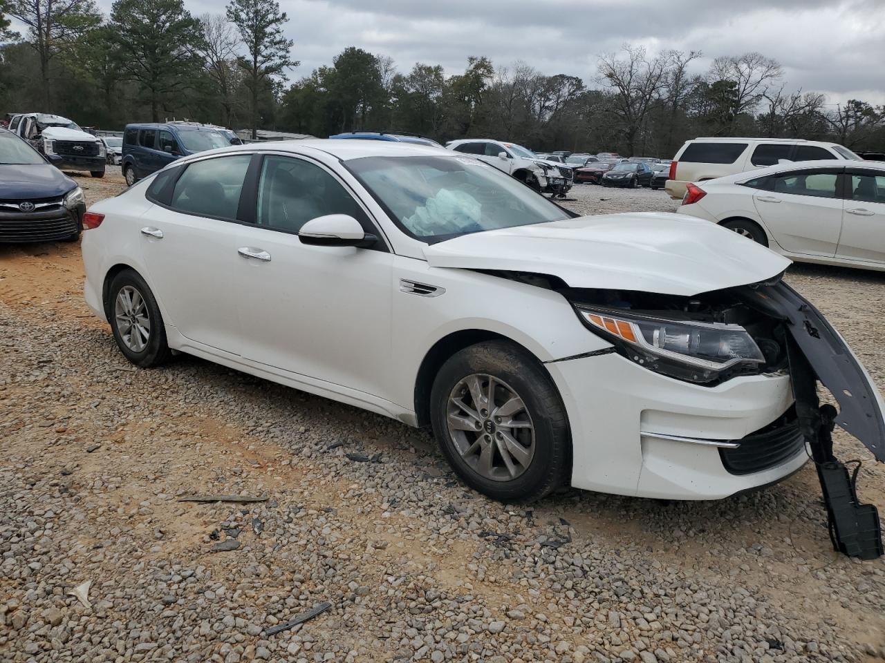 2016 Kia Optima - Image 4