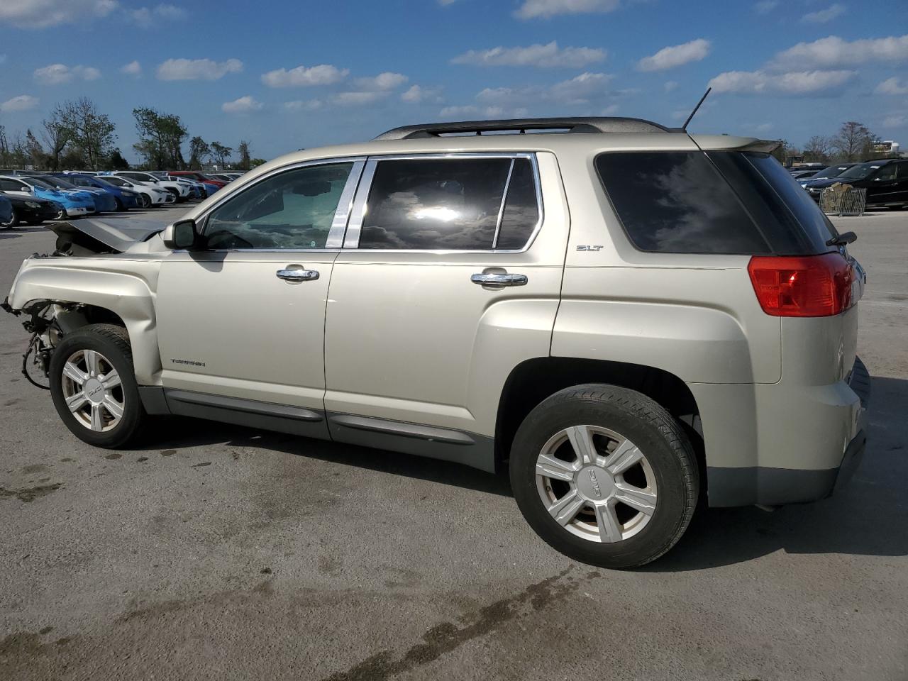 2015 GMC Terrain - Image 2