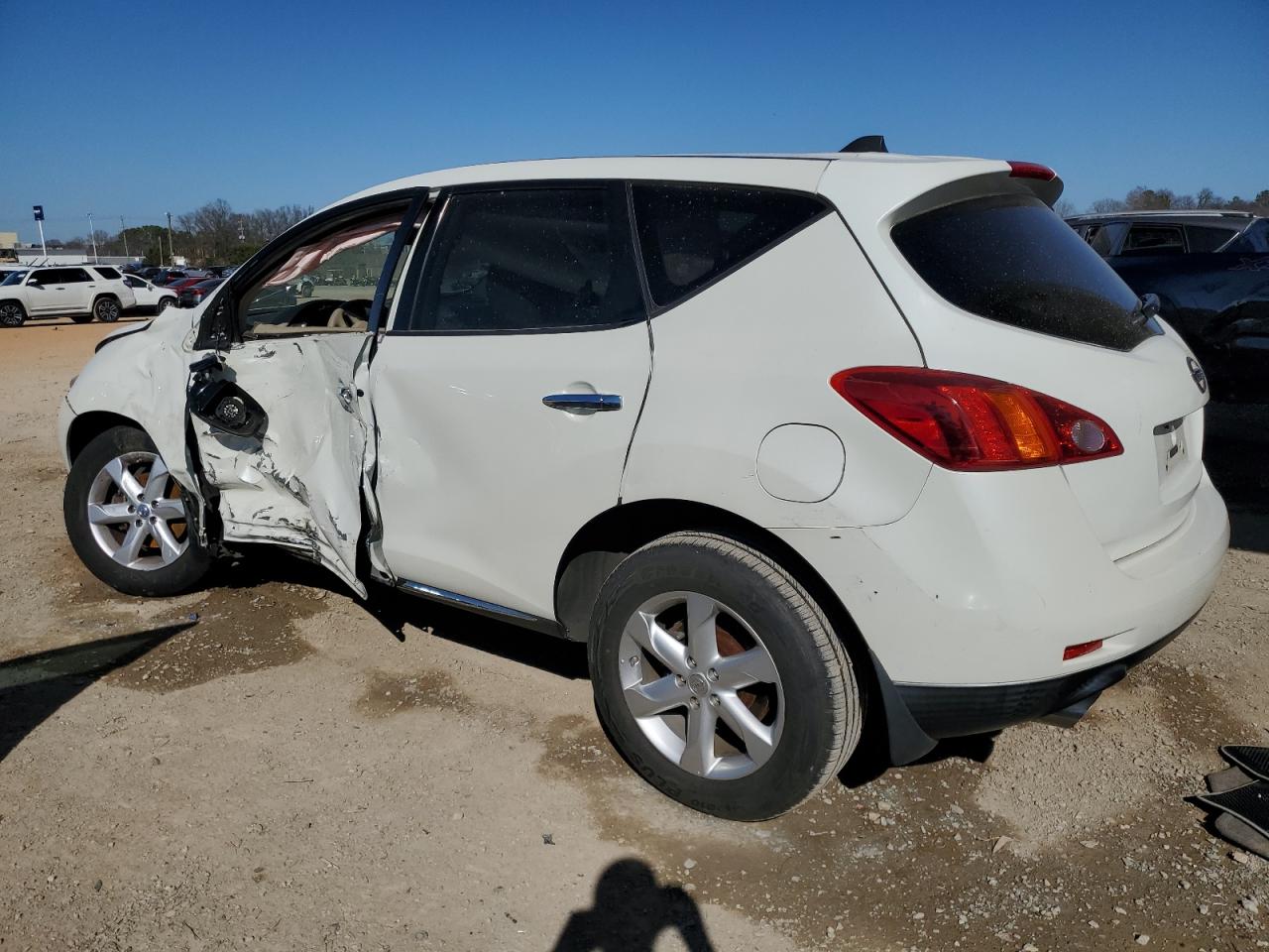 2010 Nissan Murano - Image 2