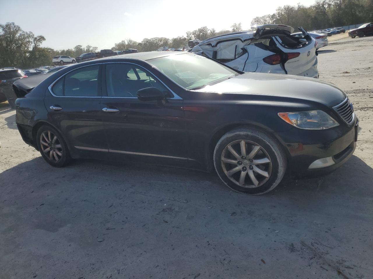 2008 Lexus LS - Image 4