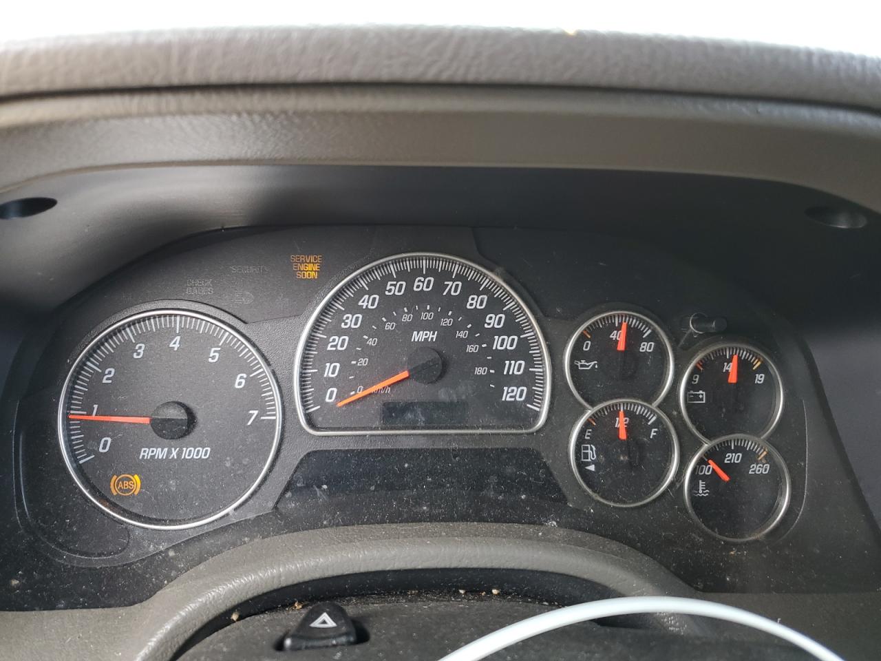 2003 GMC Envoy - Image 9