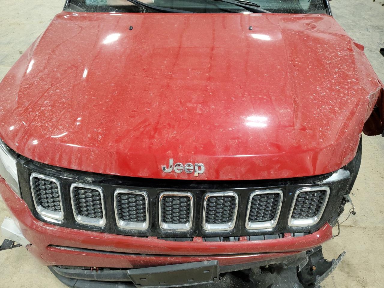 2020 Jeep Compass - Image 13