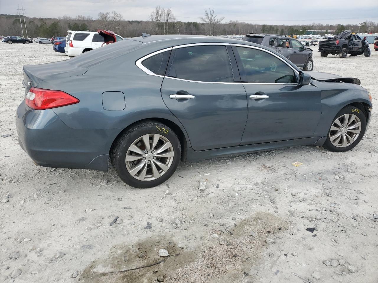 2012 Infiniti M - Image 3