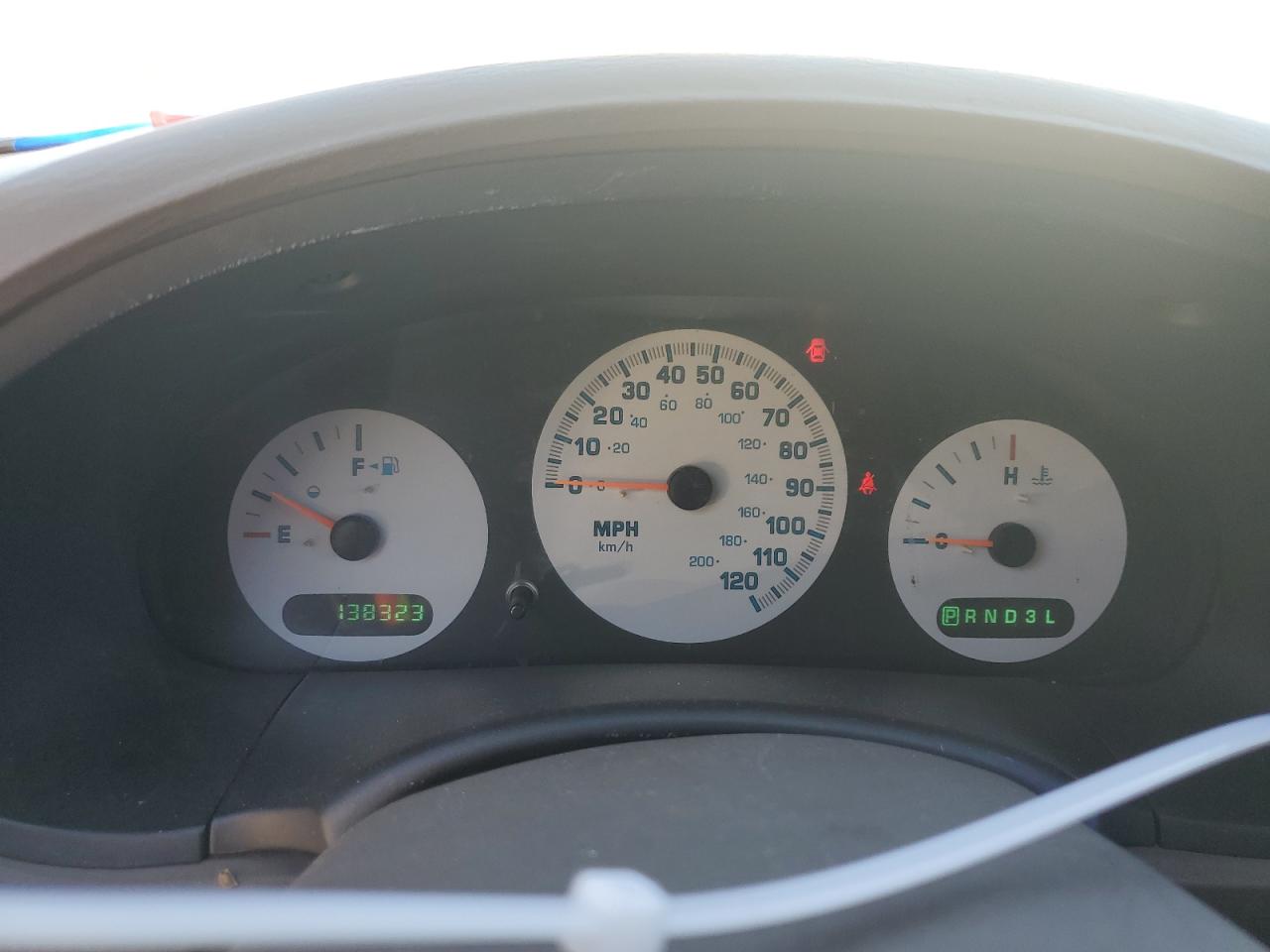 2002 Dodge Caravan - Image 9