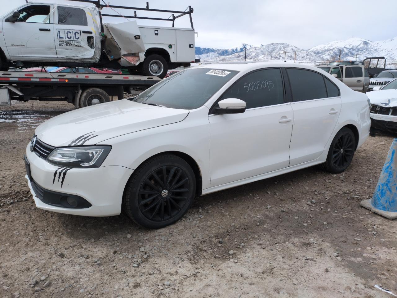2011 Volkswagen Jetta Sel იყიდება Magna-ში, UT - Front End
