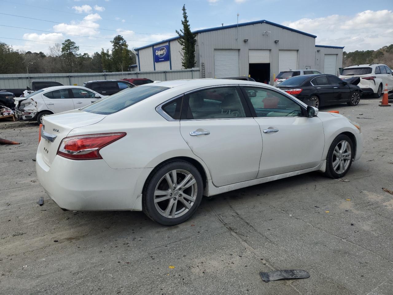 2013 Nissan Altima - Image 3