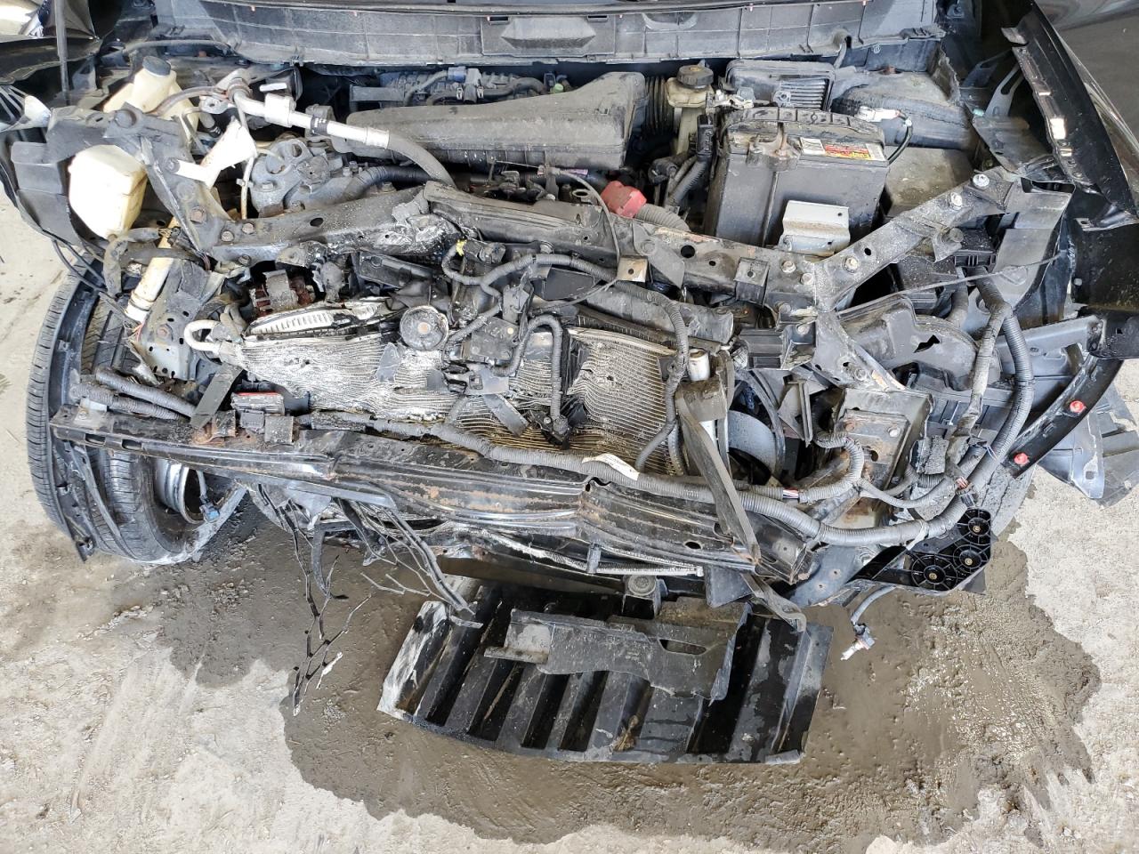 2014 Nissan Rogue - Image 12