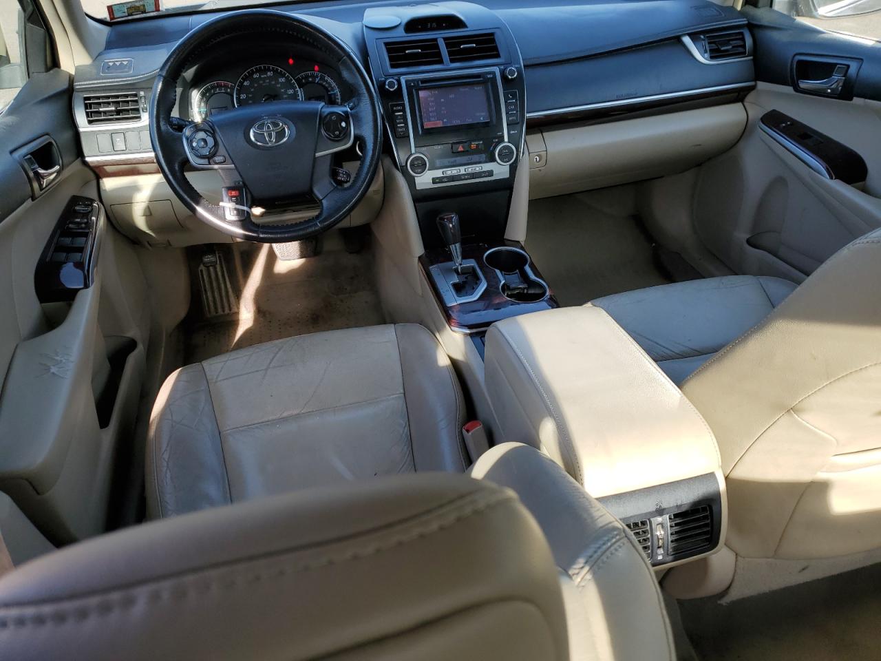 2012 Toyota Camry - Image 8