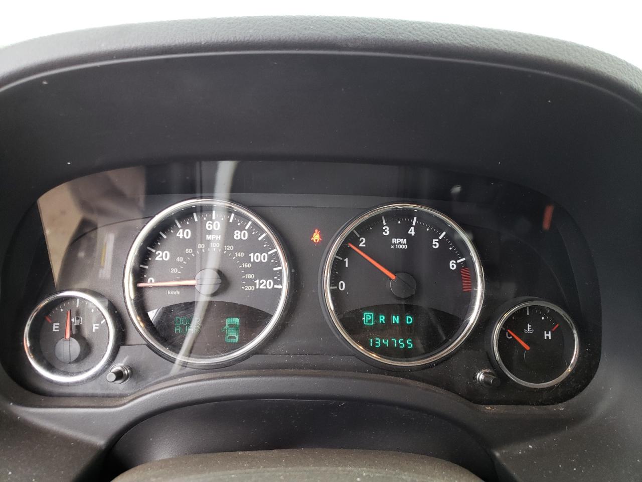 2010 Jeep Compass - Image 9