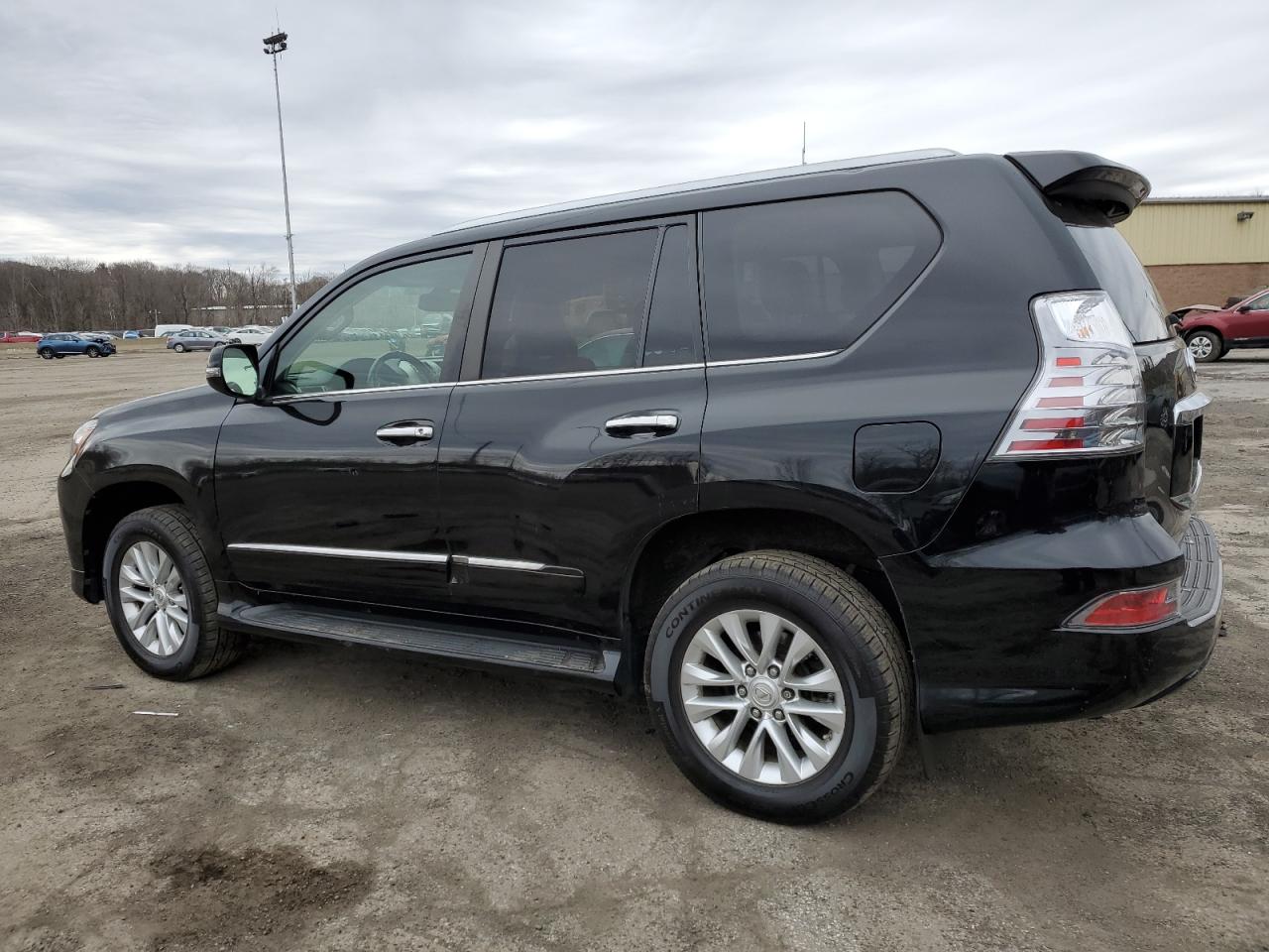 2016 Lexus GX - Image 2