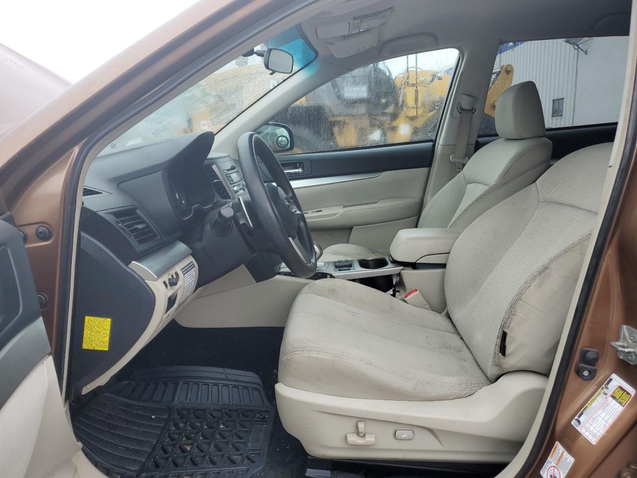 2011 Subaru Outback - Image 7