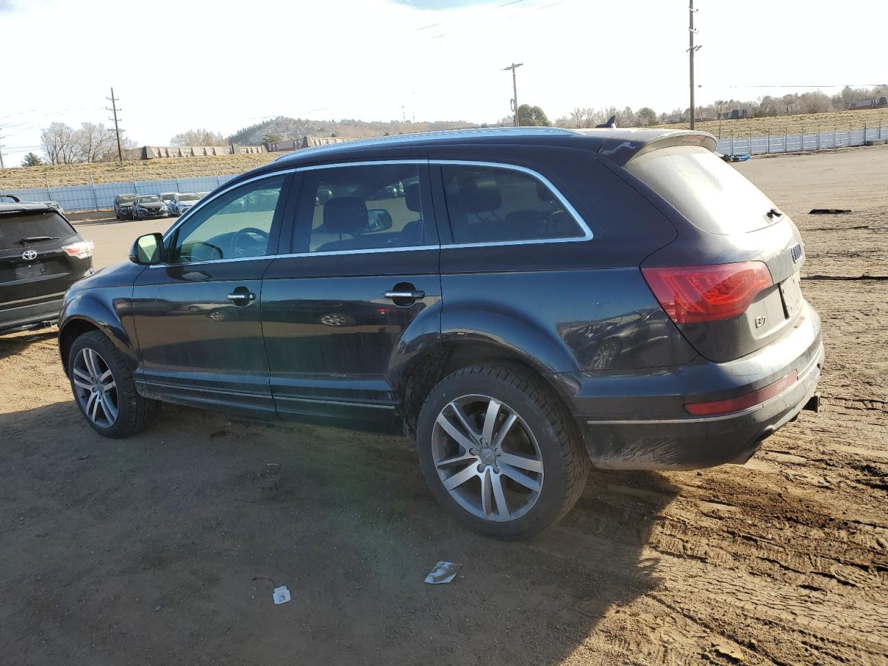 2010 Audi Q7 - Image 2