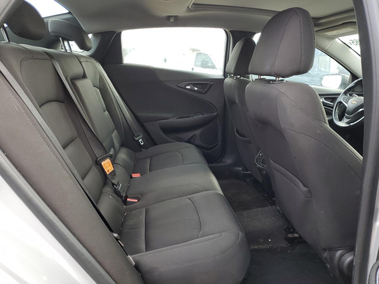 2018 Chevrolet Malibu - Image 10
