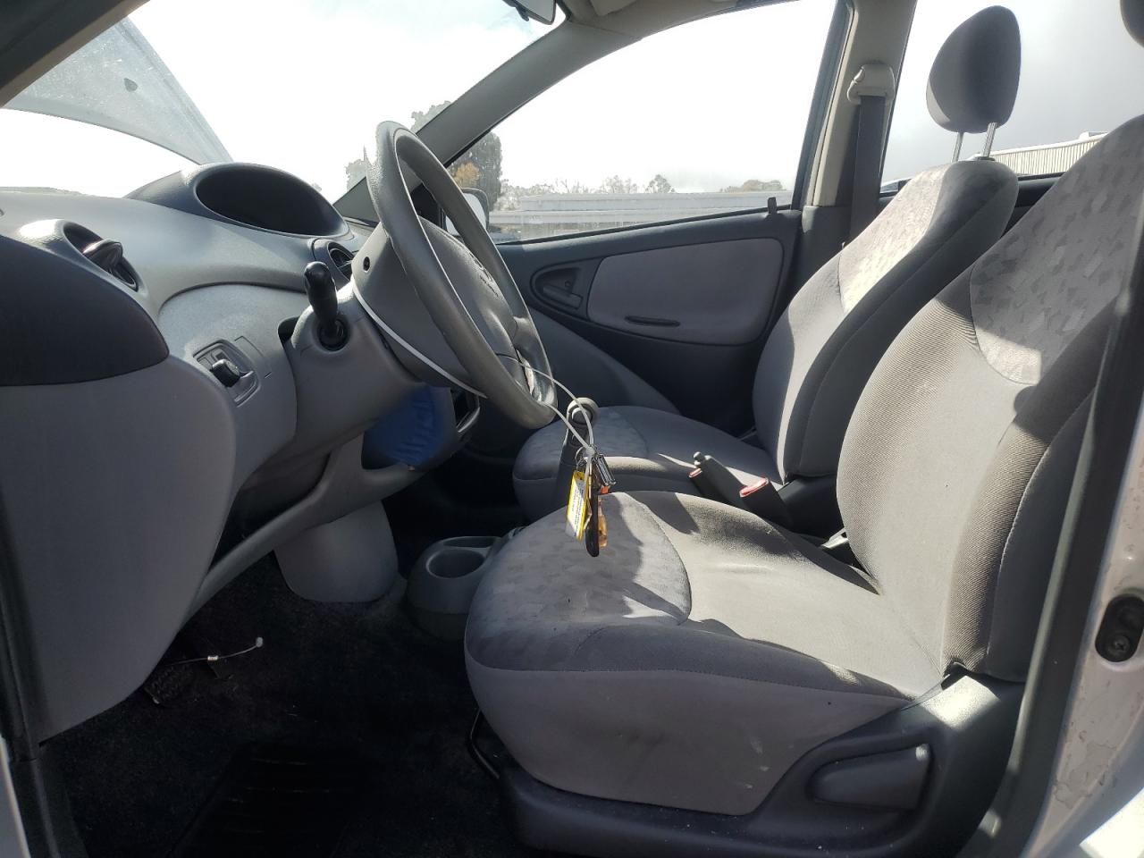 2002 Toyota Echo - Image 7