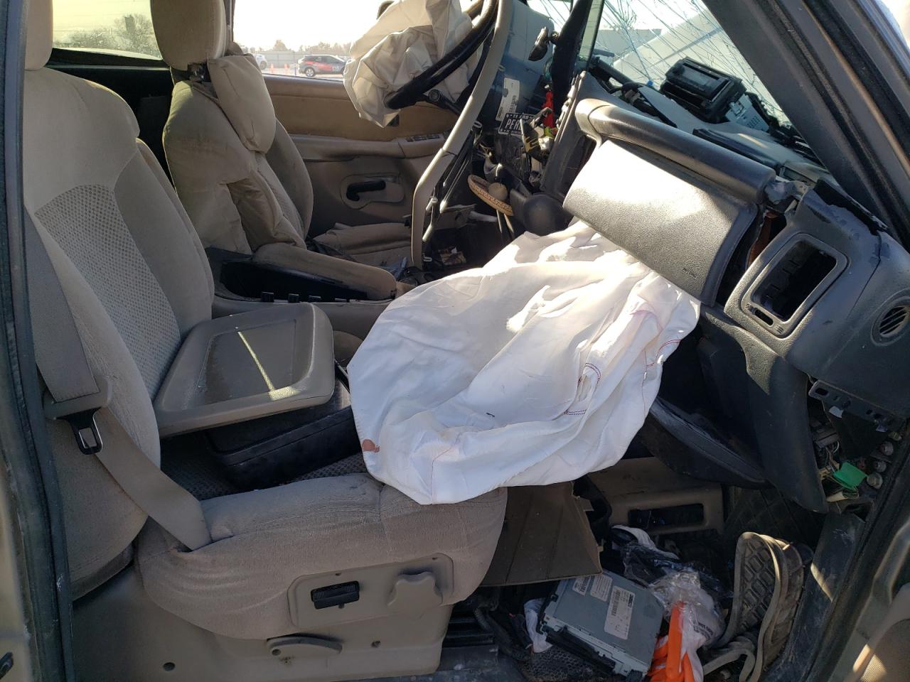 2002 GMC Sierra - Image 7