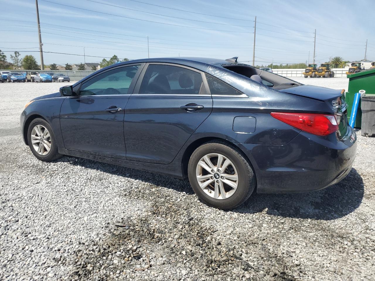 2013 Hyundai Sonata - Image 2