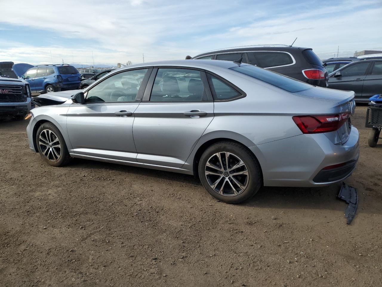 2024 Volkswagen Jetta - Image 2