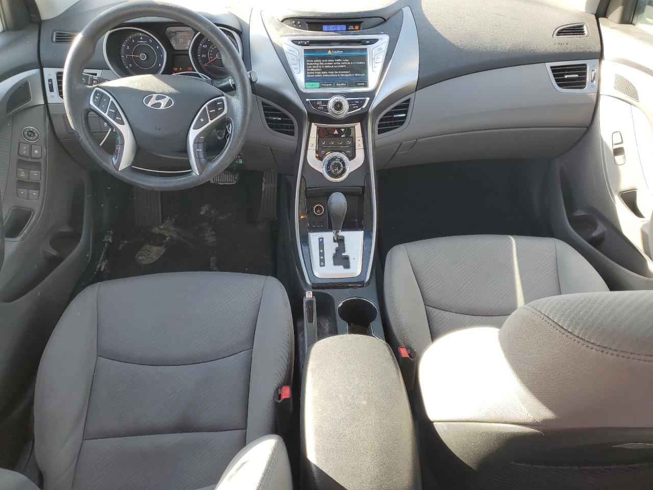 2011 Hyundai Elantra - Image 8