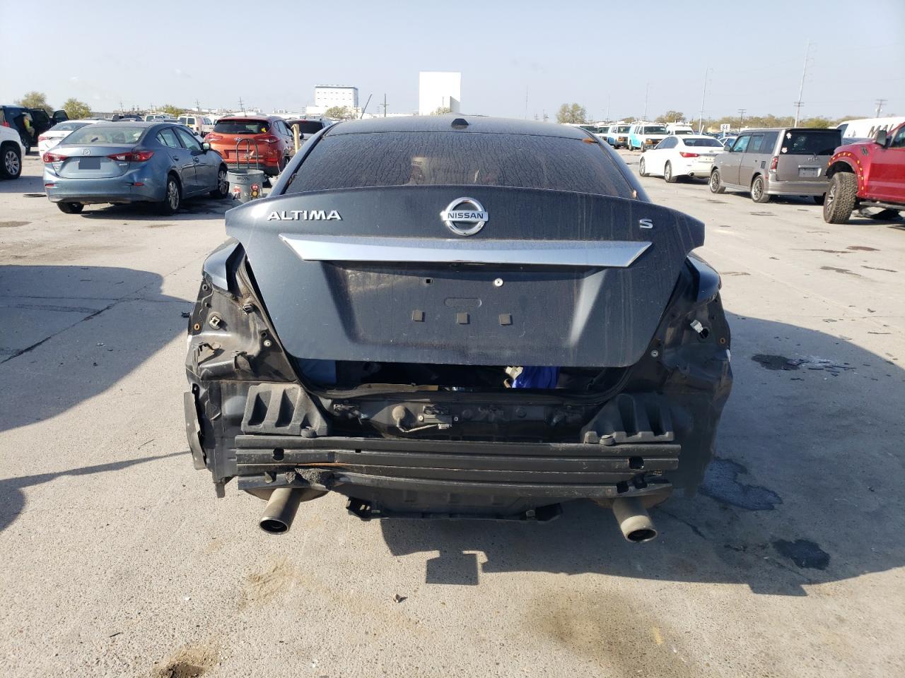 2015 Nissan Altima - Image 6