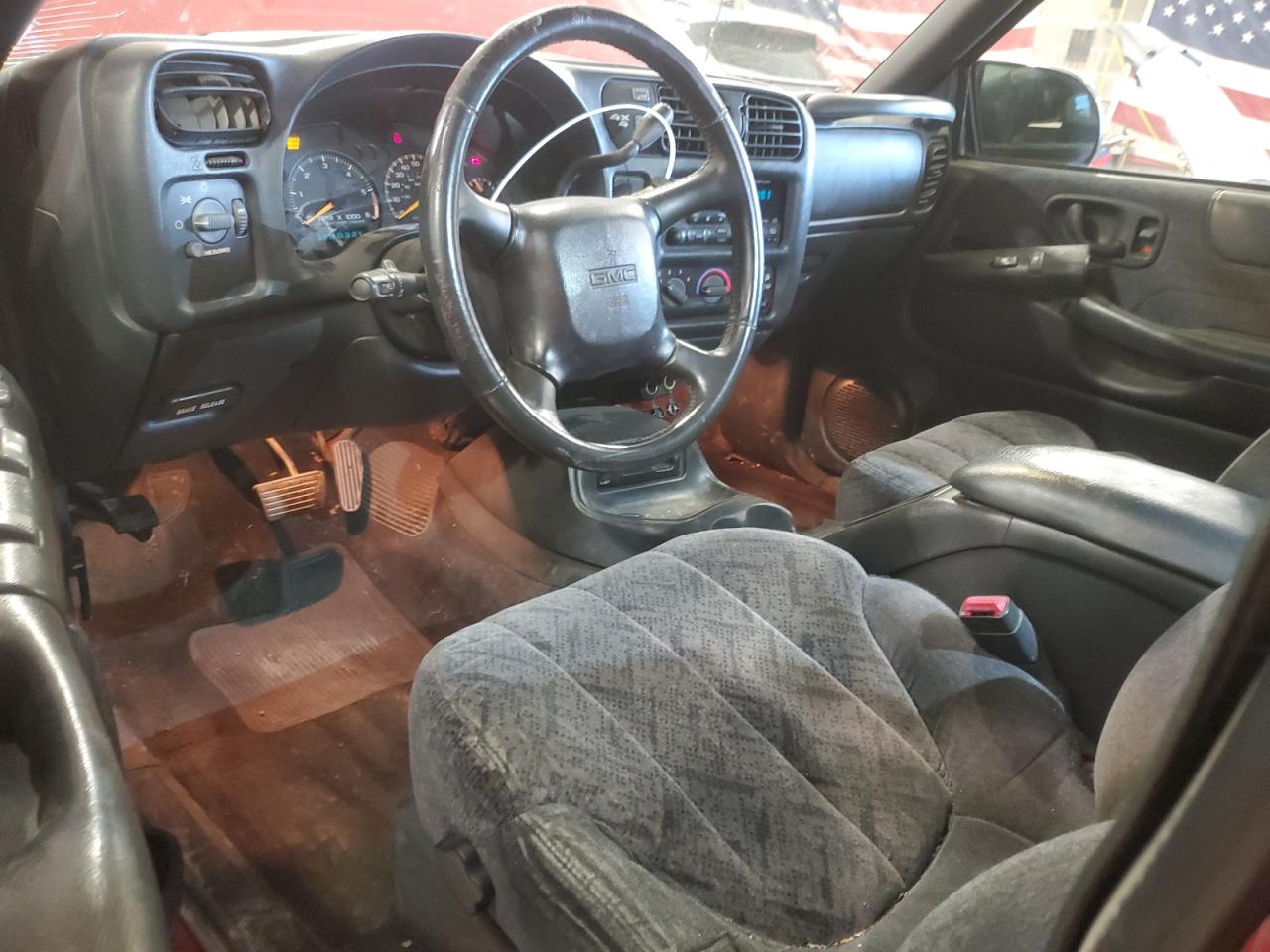 2000 GMC Sonoma - Image 8