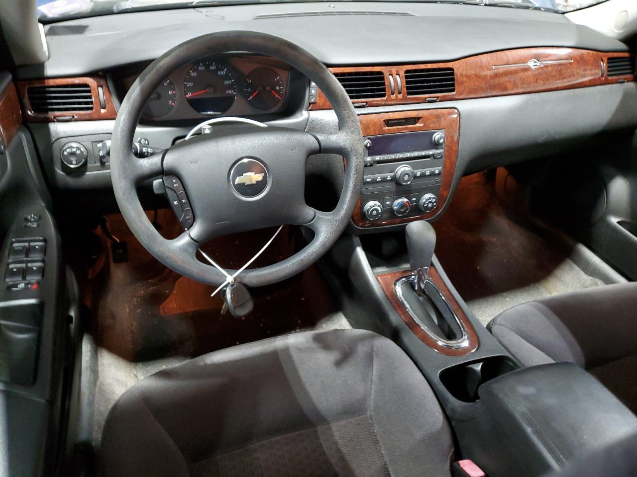 2008 Chevrolet Impala - Image 8