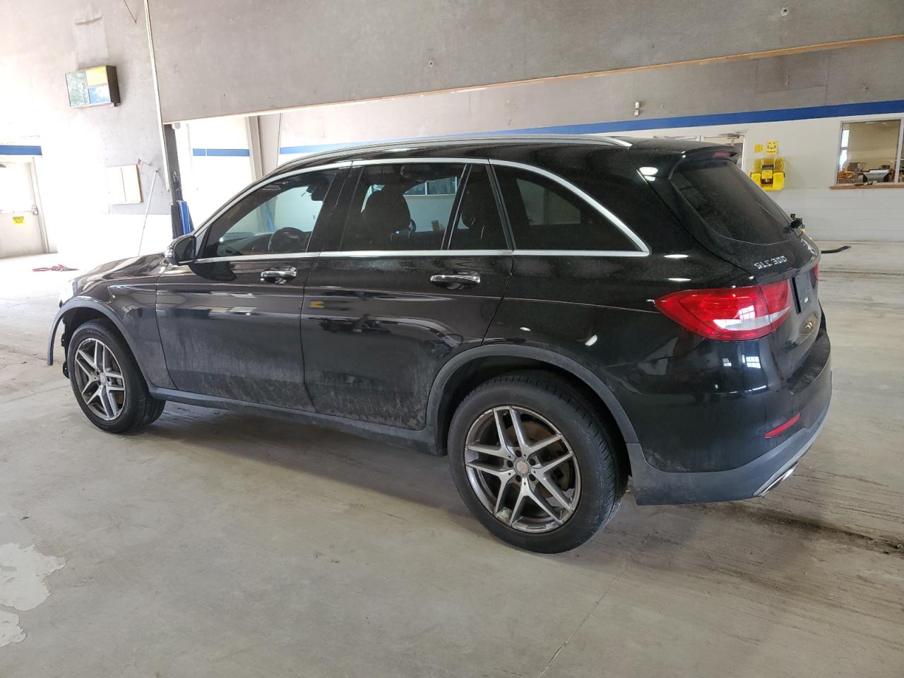 2016 Mercedes-Benz GLC - Image 2