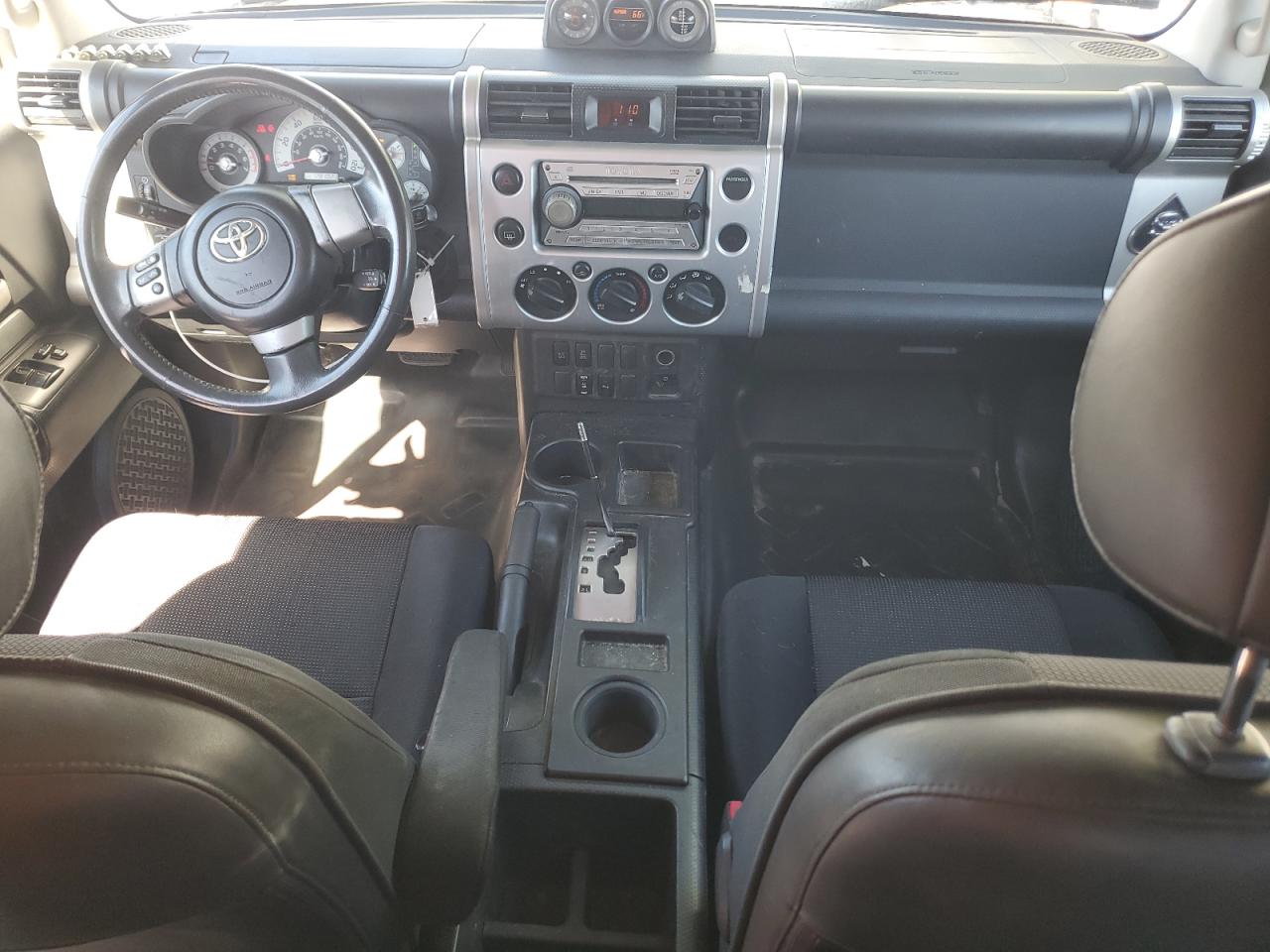 2007 Toyota FJ Cruiser - Image 8