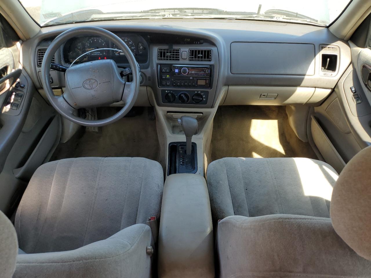 1998 Toyota Avalon - Image 8