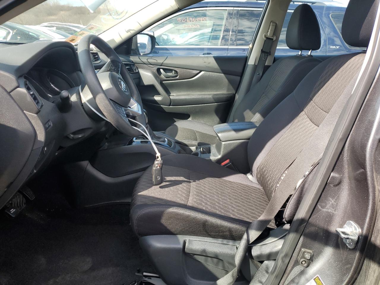 2019 Nissan Rogue - Image 7