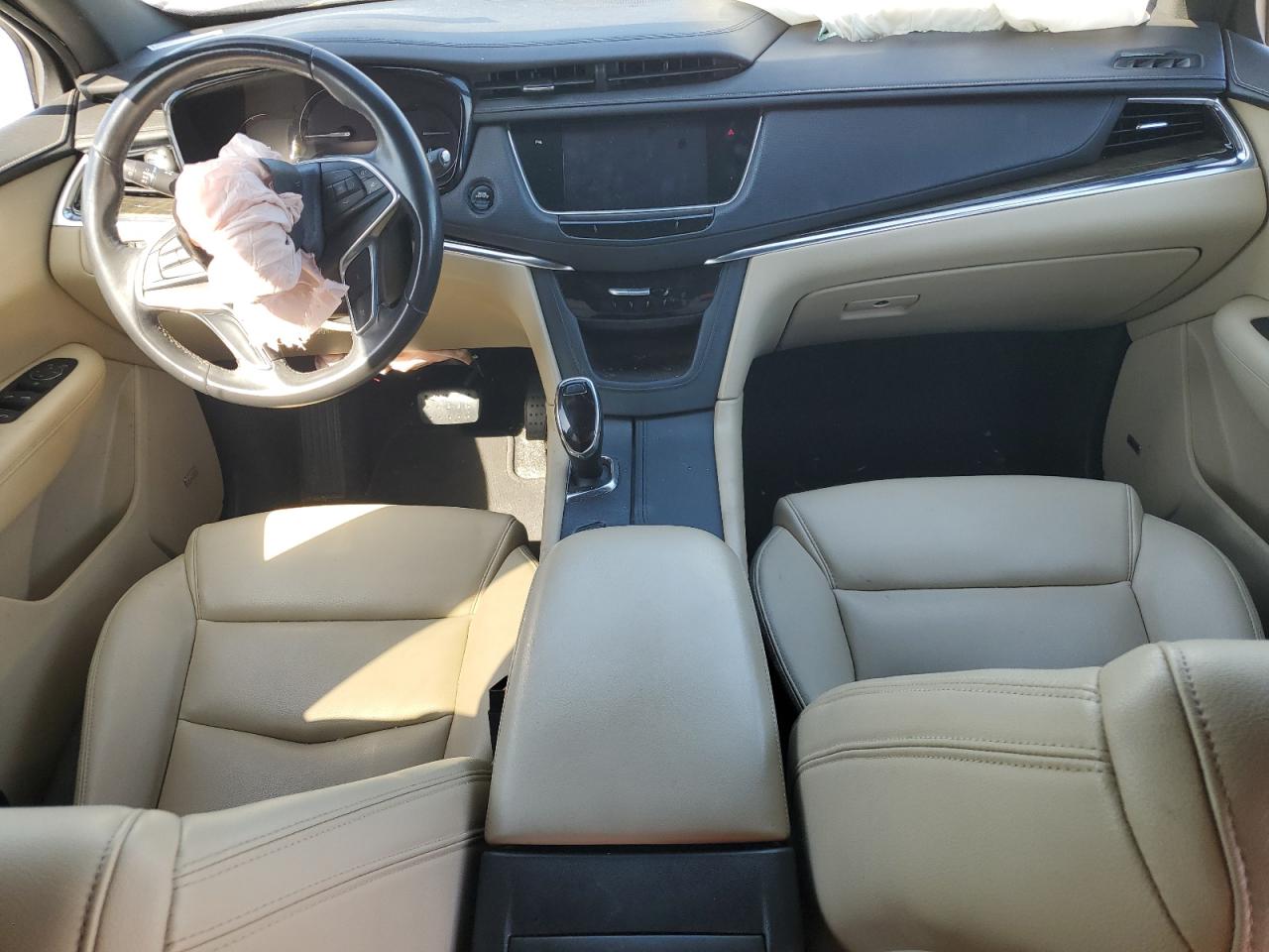 2017 Cadillac XT5 - Image 8