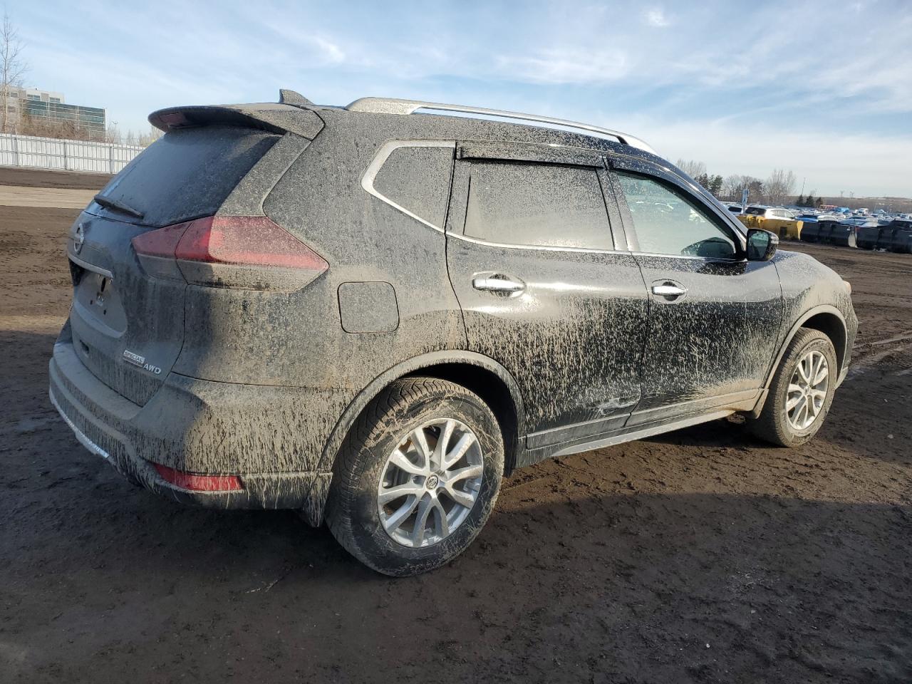 2020 Nissan Rogue - Image 3