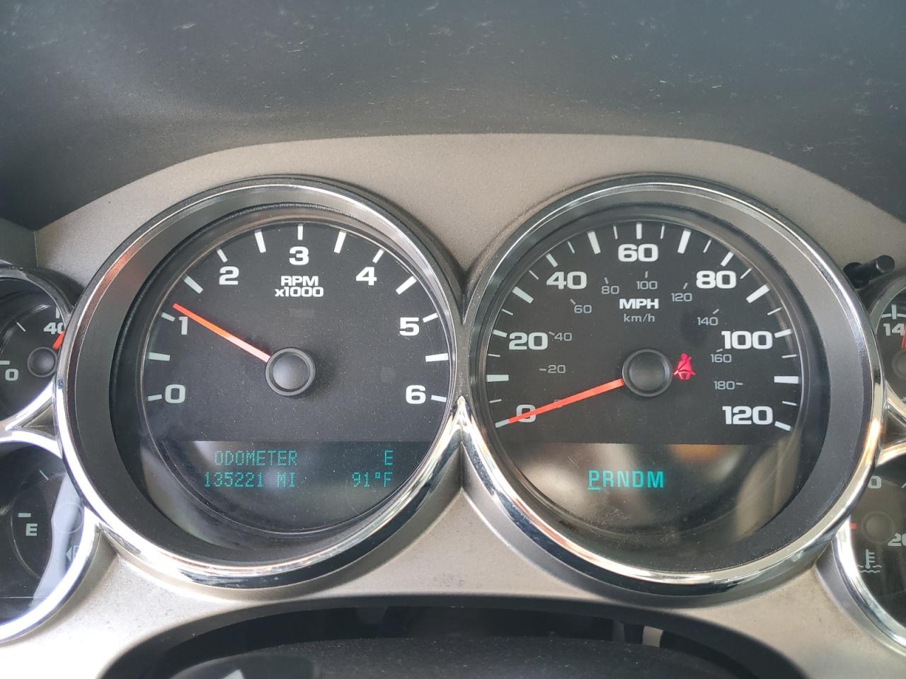 2013 Chevrolet Silverado - Image 9