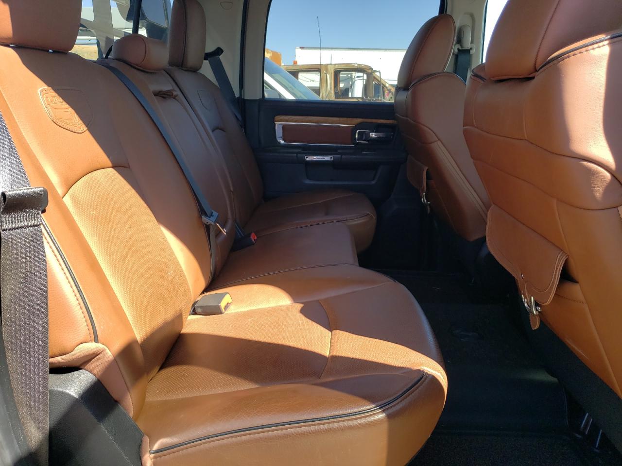 2014 RAM 3500 - Image 10