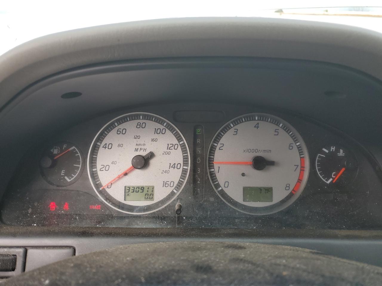 2003 Nissan Maxima - Image 9