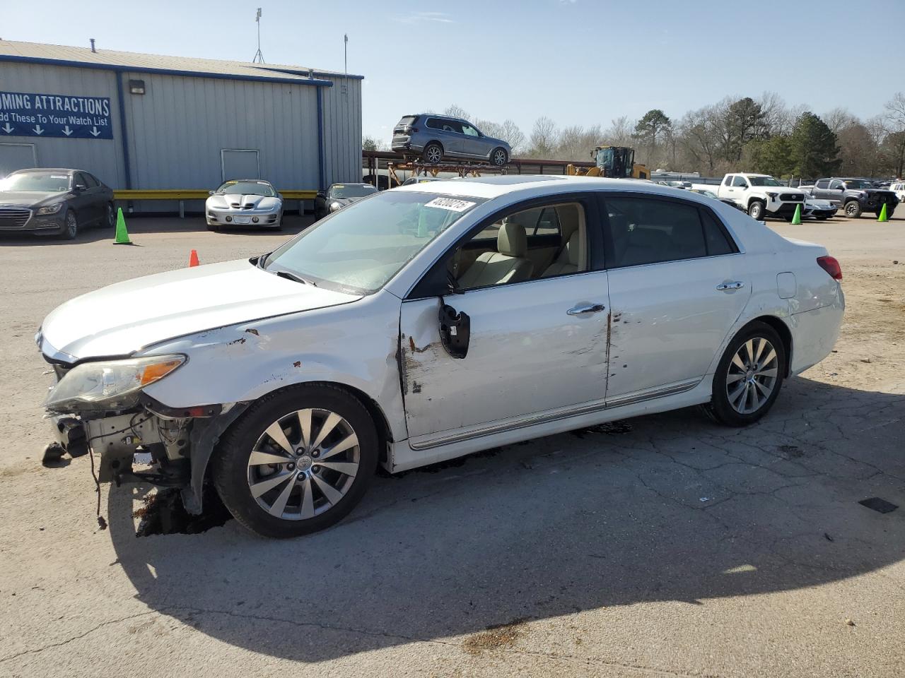 2011 Toyota Avalon - Image 1