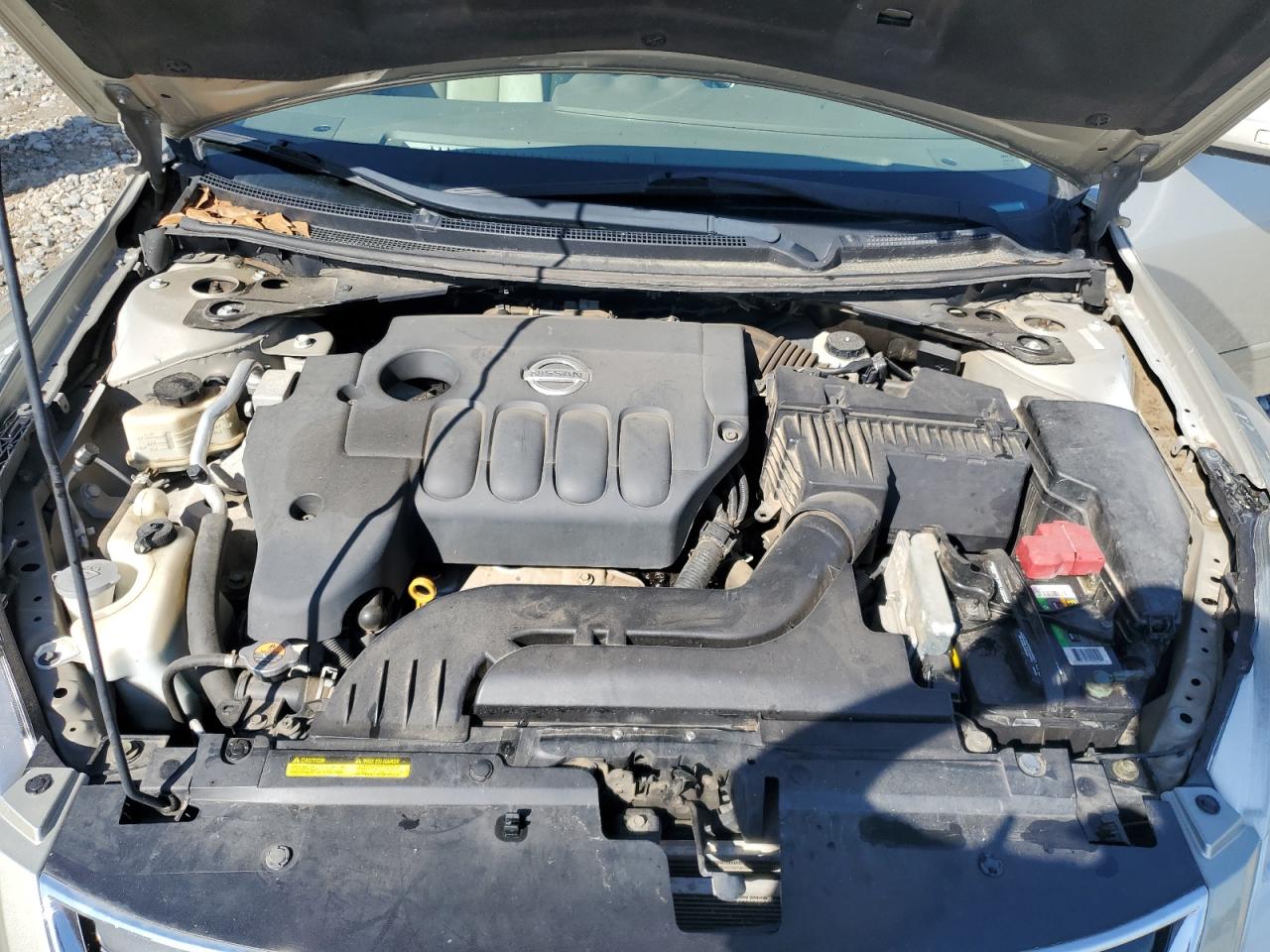 2010 Nissan Altima - Image 11