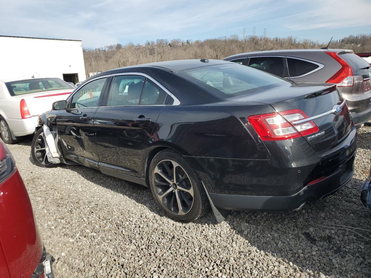 2015 Ford Taurus - Image 2