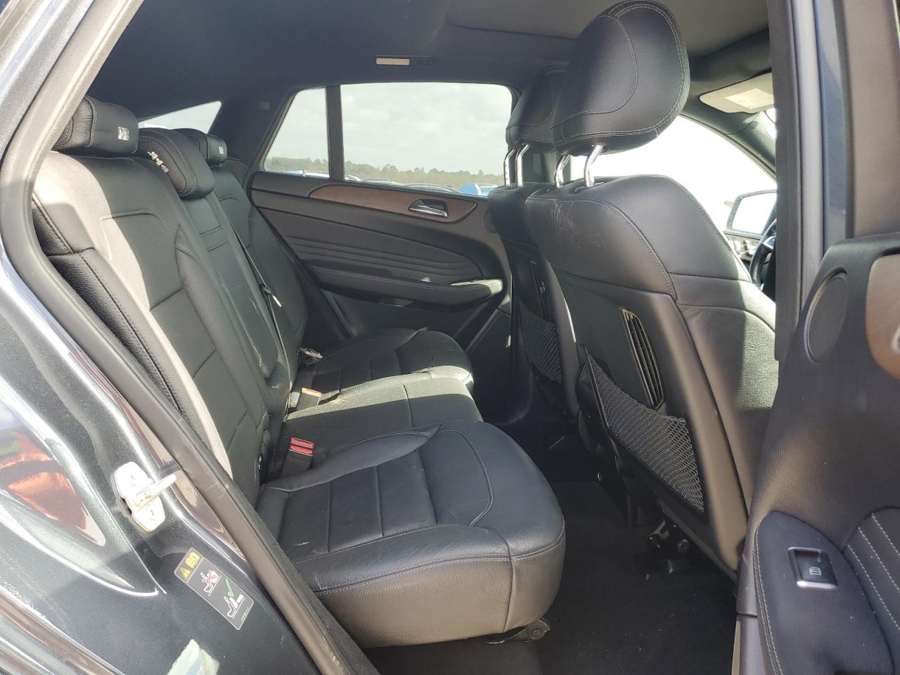 2016 Mercedes-Benz GLE - Image 12