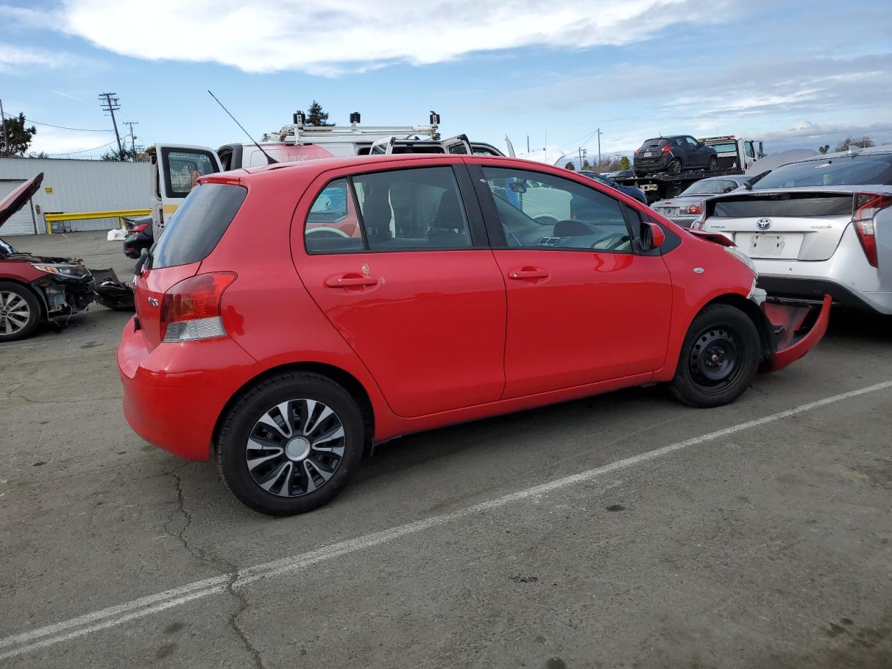 2010 Toyota Yaris - Image 3