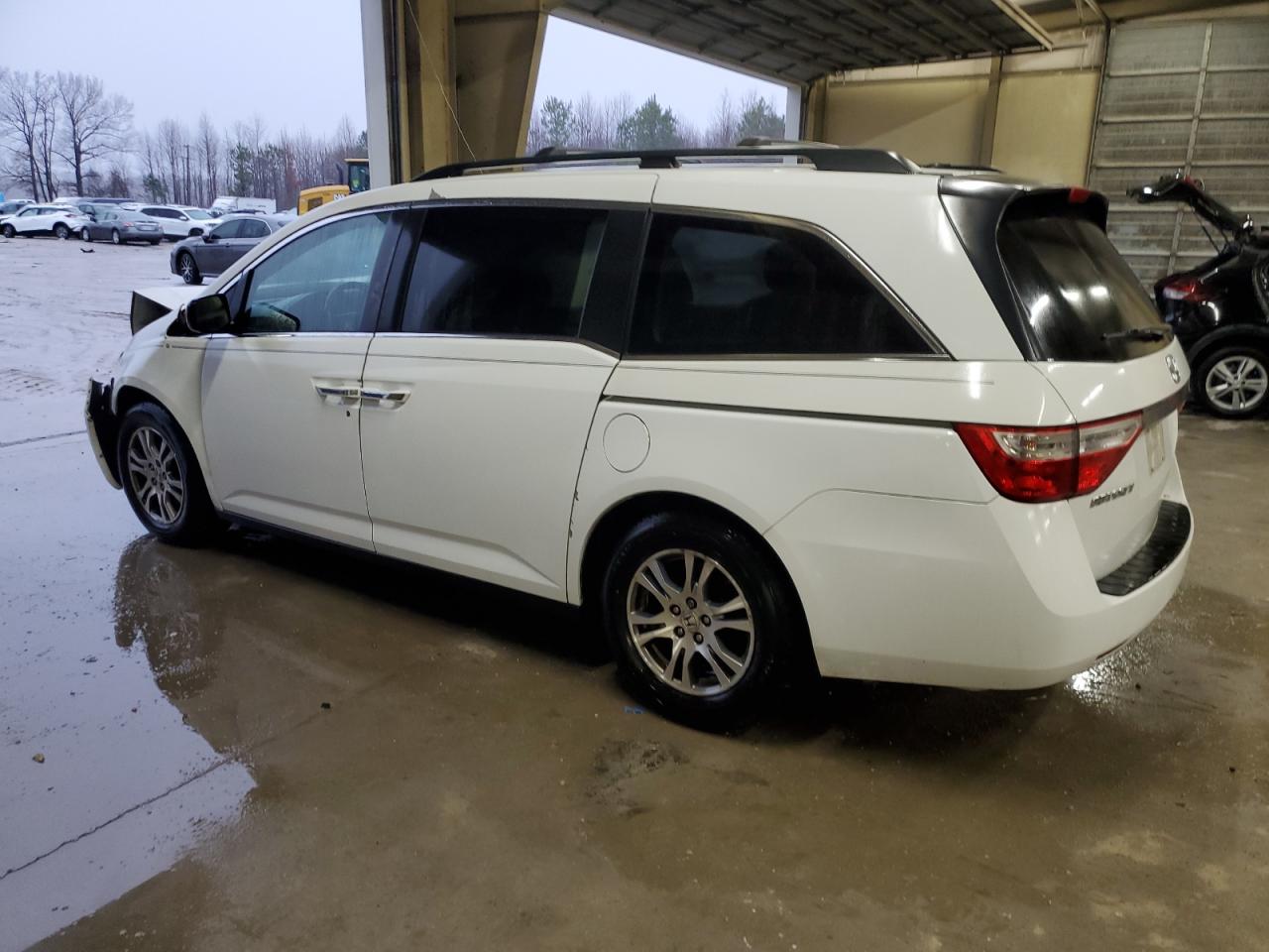 2012 Honda Odyssey - Image 2