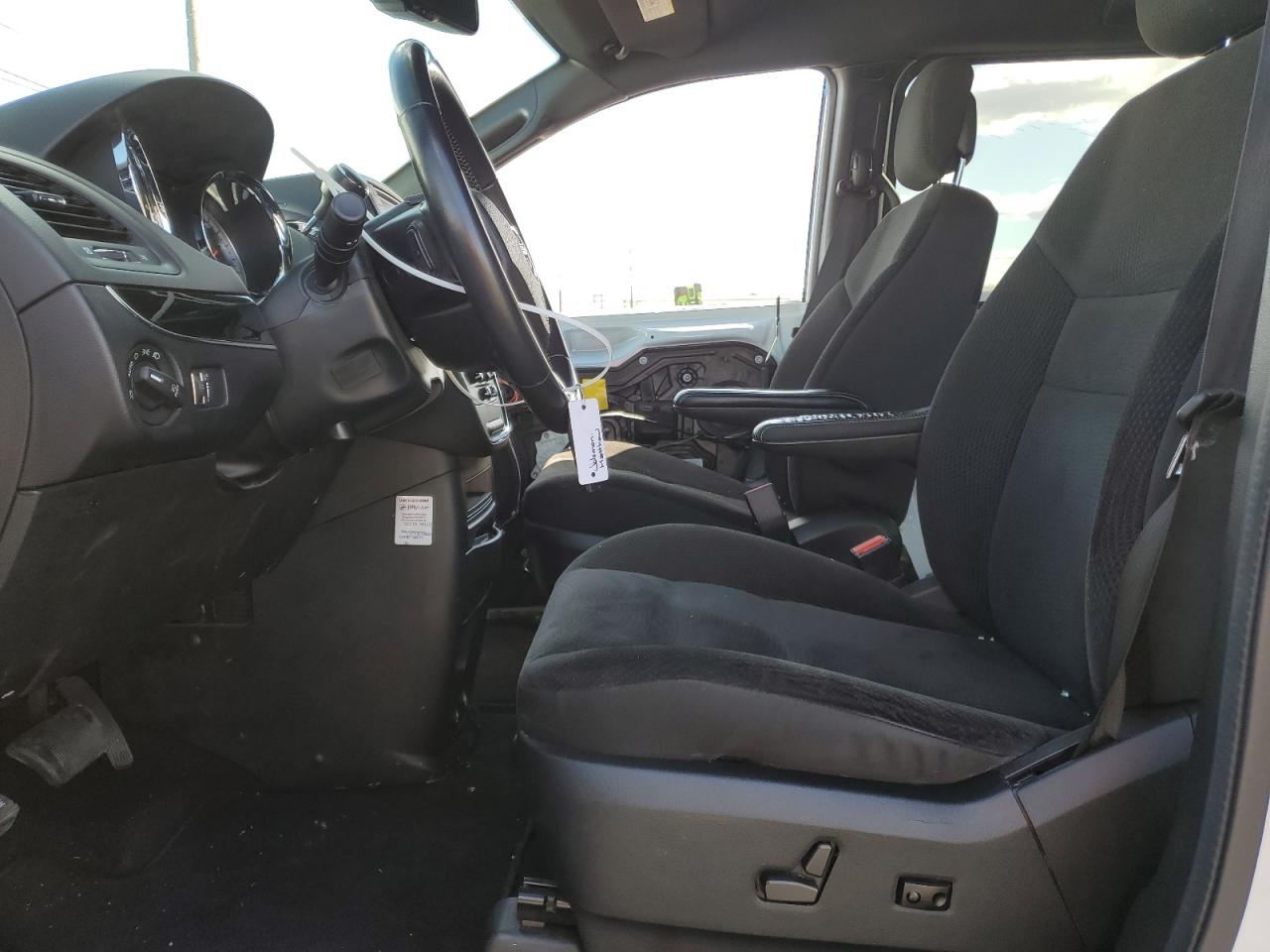 2018 Dodge Caravan - Image 7