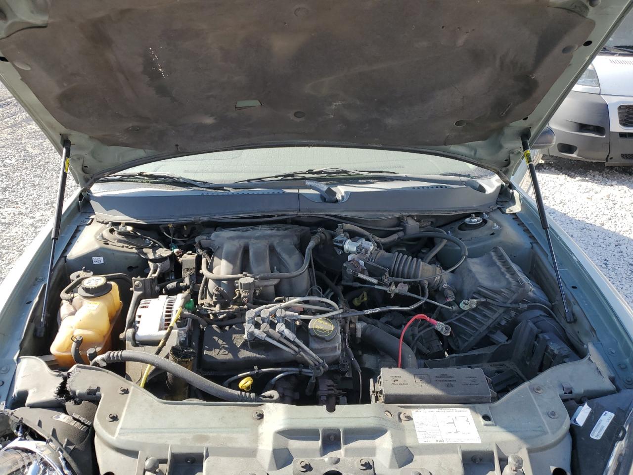 2005 Ford Taurus - Image 11