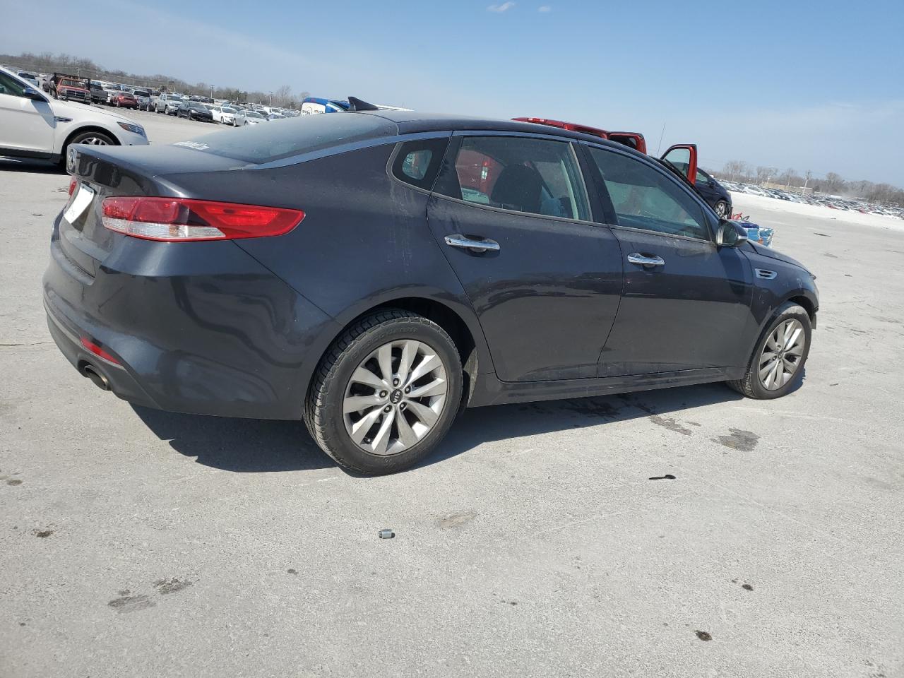 2017 Kia Optima - Image 3