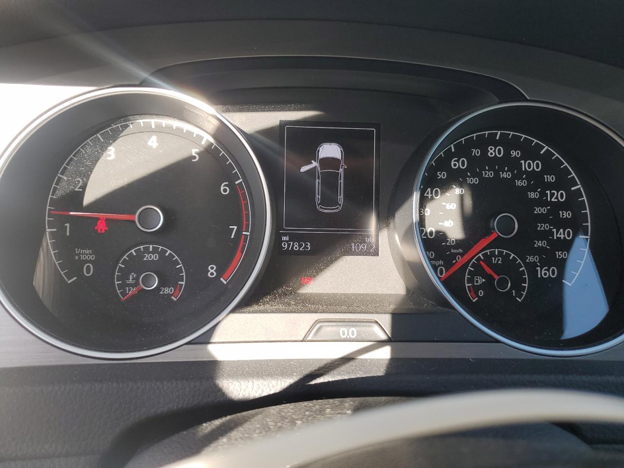 2017 Volkswagen Golf - Image 9