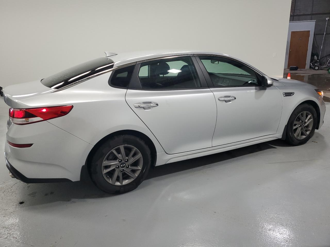 2020 Kia Optima - Image 3