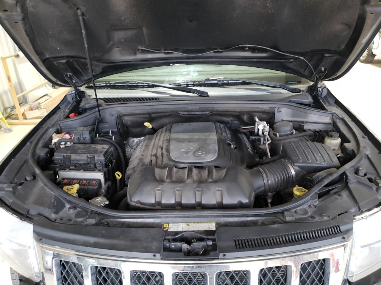 2011 Jeep Grand Cherokee - Image 11