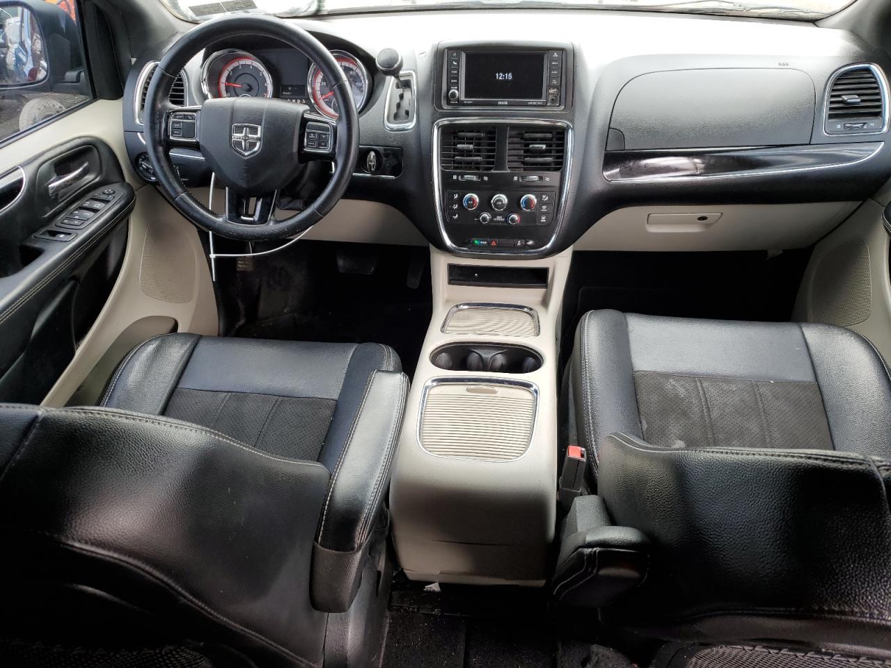 2019 Dodge Caravan - Image 8