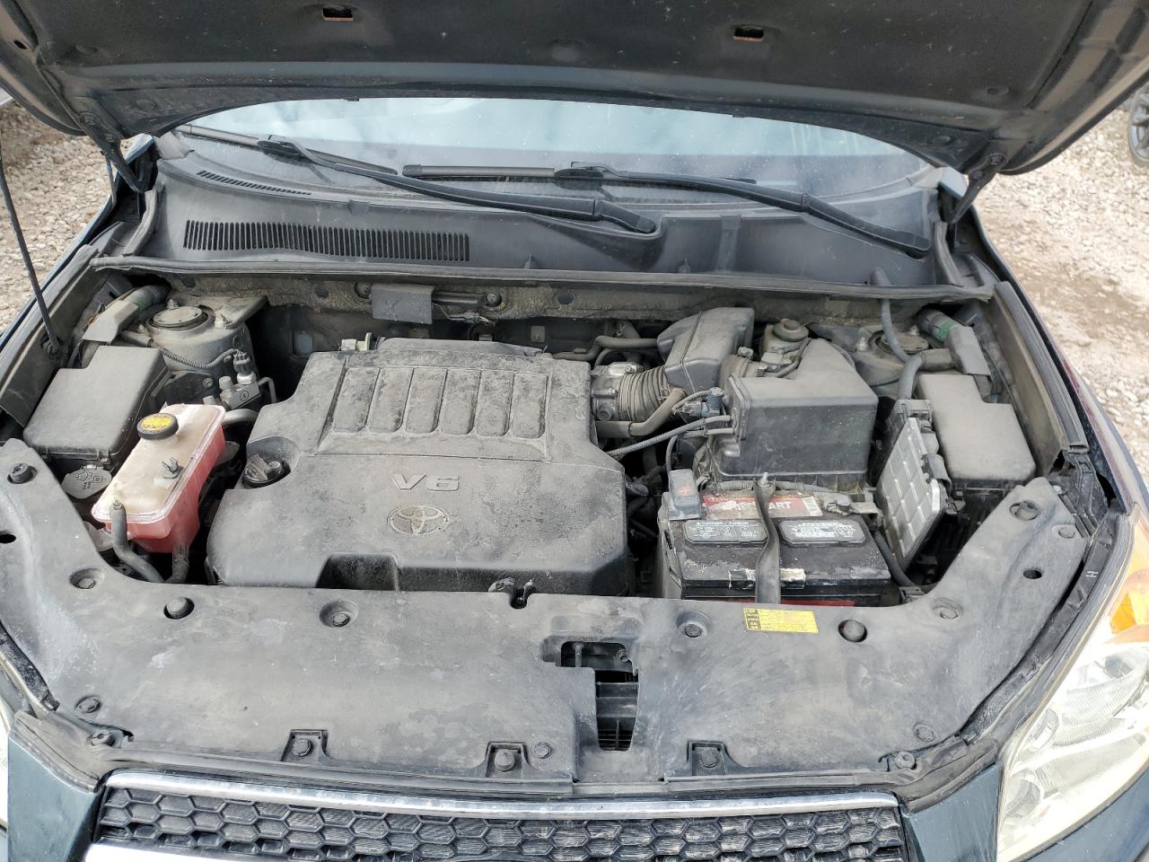2010 Toyota RAV 4 - Image 13
