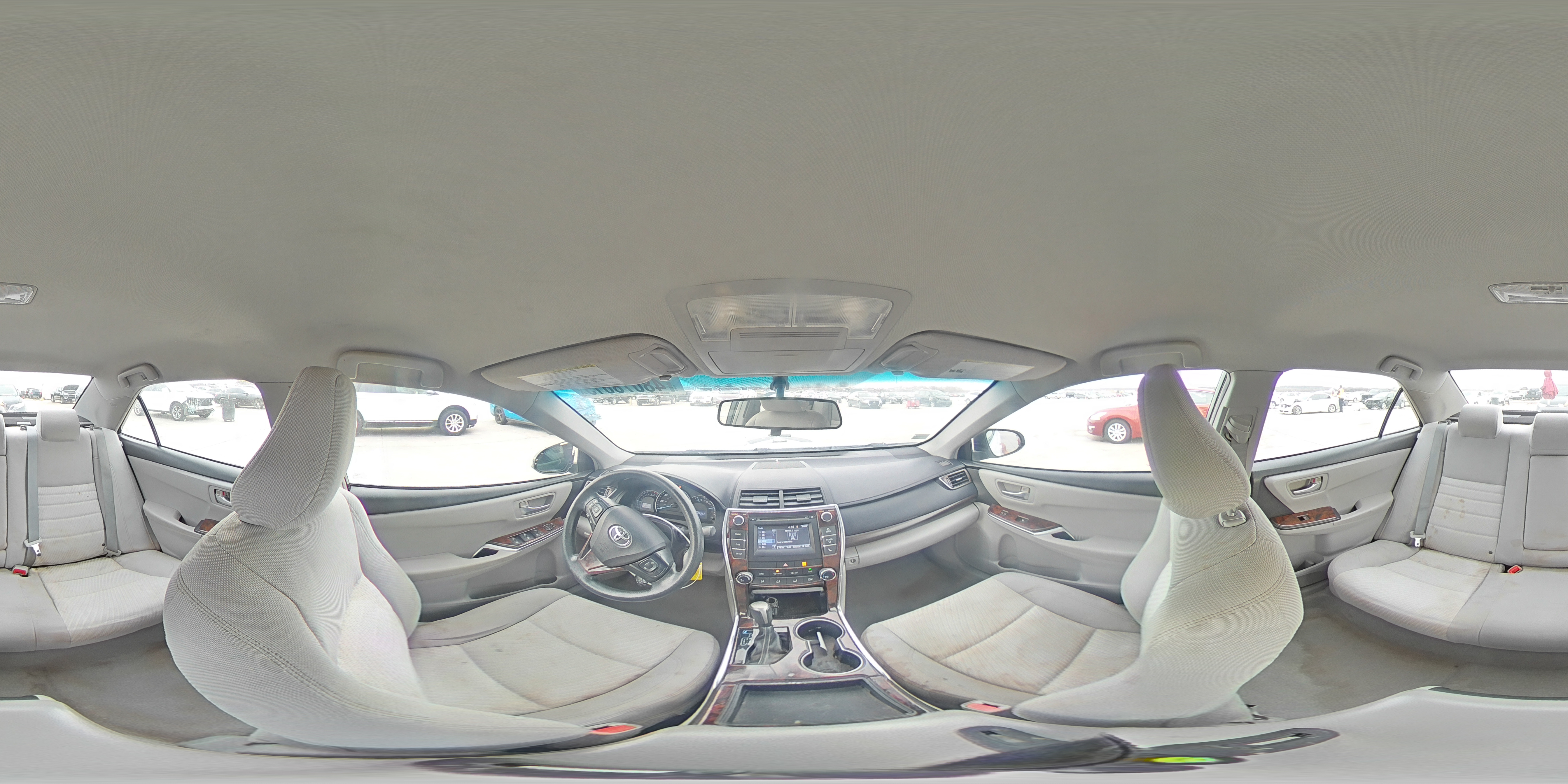2015 Toyota Camry - Image 15