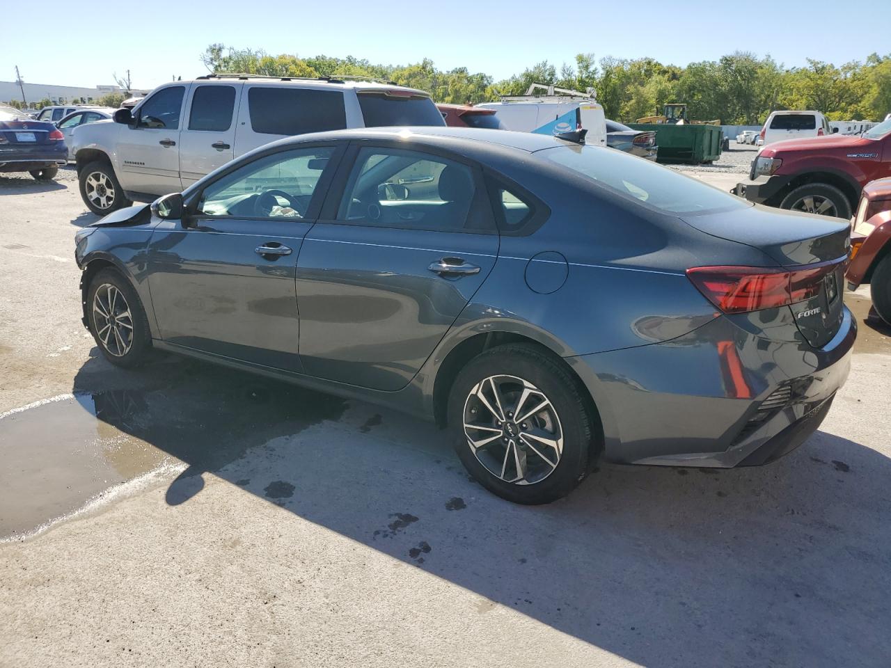 2024 Kia Forte - Image 2